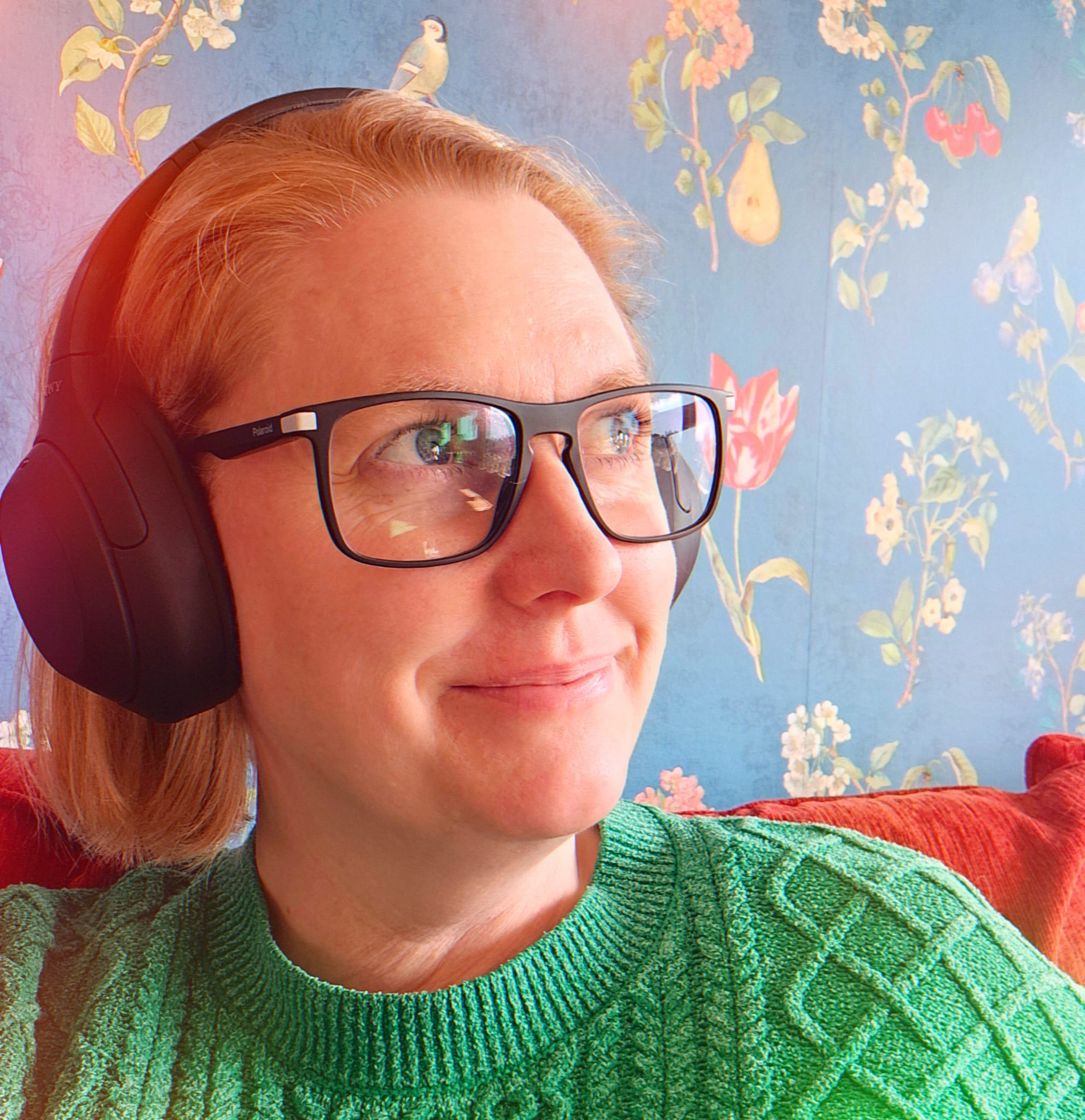 Författarporträtt av Therese Loreskär